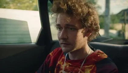 Кадры из сериала Нереалити (2022)